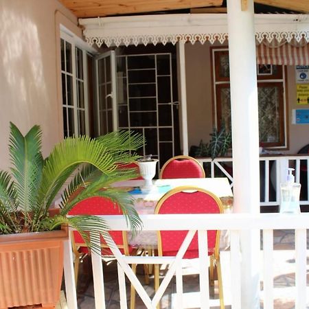 My Corner Guest House Victoria Exteriér fotografie